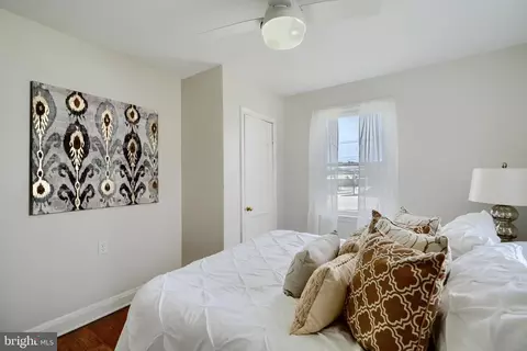 Bedroom - 209 Middle River Rd, Middle River, MD 21220 photo 2 of 7