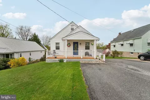 9633 Oak Summit Ave, Parkville, MD 21234