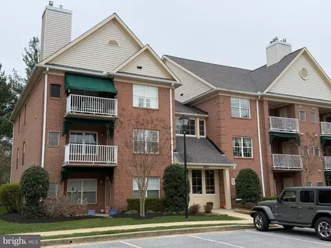502 Limerick Cir #201, Lutherville Timonium, MD 21093