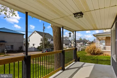7306 Hughes Ave, Sparrows Point, MD 21219 photo 3