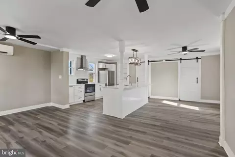 7306 Hughes Ave, Sparrows Point, MD 21219 photo 6