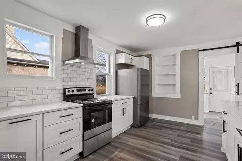 7306 Hughes Ave, Sparrows Point, MD 21219 photo 8
