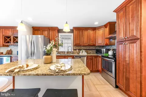 Kitchen - 328 George Ave, Essex, MD 21221 photo 2 of 3