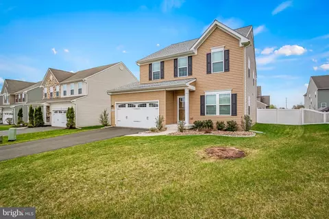 906 Oakfields Ct, Middle River, MD 21220 photo 2