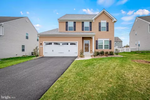 906 Oakfields Ct, Middle River, MD 21220