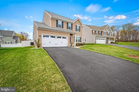 906 Oakfields Ct, Middle River, MD 21220 photo 3