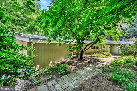 1408 Margarette Ave, Towson, MD 21286