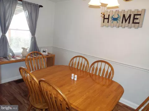 Dining - 5486 Oakland Rd, Halethorpe, MD 21227 photo 3 of 3