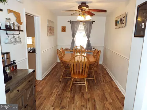Dining - 5486 Oakland Rd, Halethorpe, MD 21227 photo 1 of 3