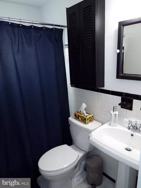 Bath - 5486 Oakland Rd, Halethorpe, MD 21227 photo 1 of 1