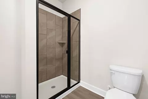 Bath - 5211 Mccormick Ave, Baltimore, MD 21206 photo 1 of 1