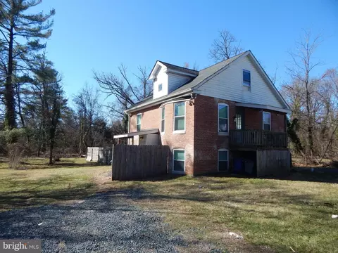 611 Stoney Ln, Catonsville, MD 21228