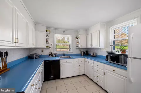Kitchen - 1208 Overbrook Rd, Idlewylde, MD 21239 photo 3 of 5
