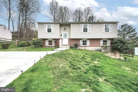 2603 Bradwell Ct, Parkville, MD 21234