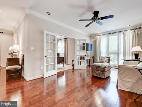51 Taverngreen Ct, Baltimore, MD 21209 photo 6
