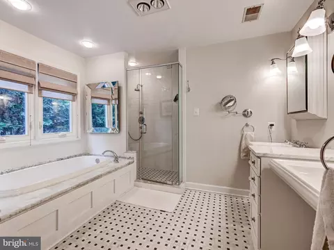 51 Taverngreen Ct, Baltimore, MD 21209 photo 20