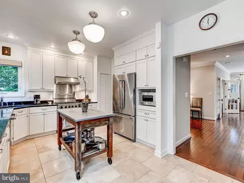 51 Taverngreen Ct, Baltimore, MD 21209 photo 12