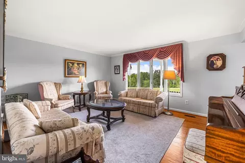 Living - 2316 Ridge Rd, Windsor Mill, MD 21244 photo 2 of 2