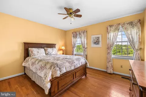 Bedroom - 2316 Ridge Rd, Windsor Mill, MD 21244 photo 5 of 7