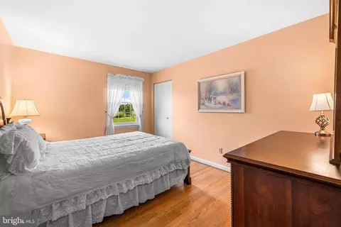 Bedroom - 2316 Ridge Rd, Windsor Mill, MD 21244 photo 4 of 7