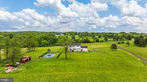 View/Area - 2316 Ridge Rd, Windsor Mill, MD 21244 photo 2 of 4
