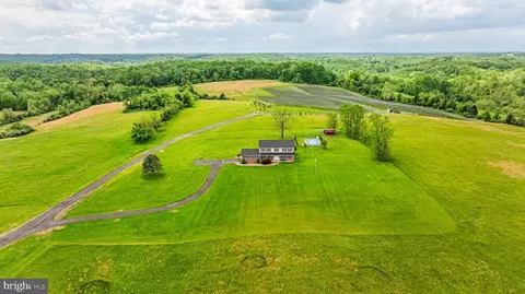 View/Area - 2316 Ridge Rd, Windsor Mill, MD 21244 photo 3 of 4
