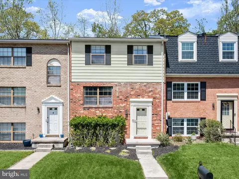 30 Drawbridge Ct, Catonsville, MD 21228
