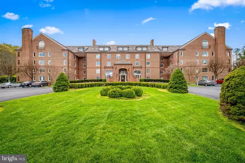2331 Old Ct #506, Baltimore, MD 21208