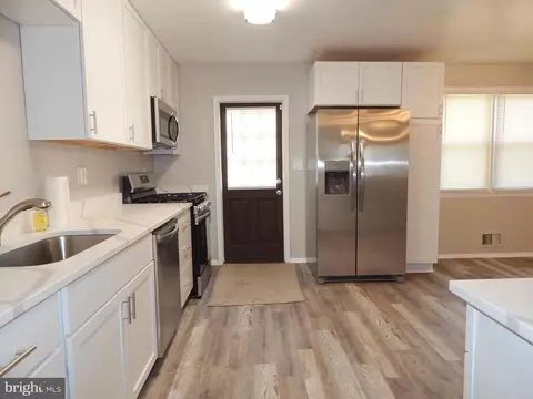 5647 Arnhem Rd, Baltimore, MD 21206 photo 9