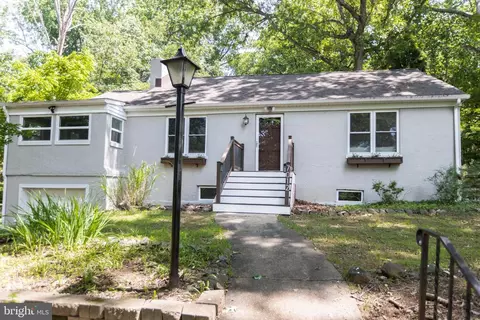 7012 Lancaster Rd, Pikesville, MD 21207