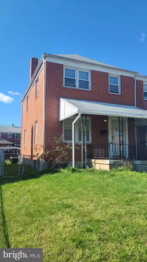 2211 Vailthorn Rd, Middle River, MD 21220 photo 2
