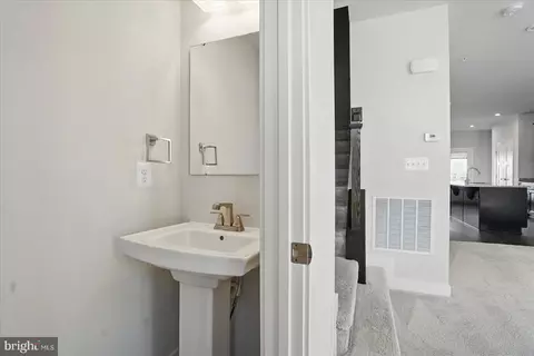 306 Bevington St, Middle River, MD 21220 photo 8