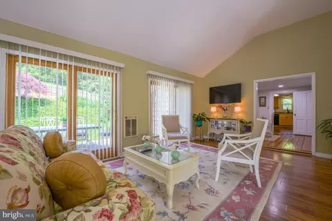 Living - 18350 Falls Rd, Hampstead, MD 21074 photo 1 of 1