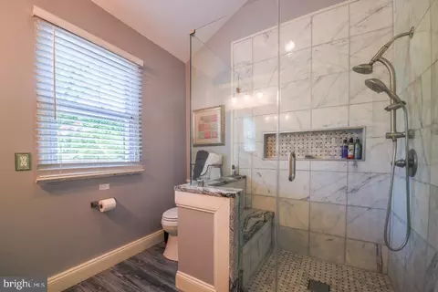 Bath - 18350 Falls Rd, Hampstead, MD 21074 photo 2 of 4