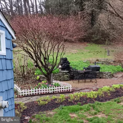 Exterior - 18350 Falls Rd, Hampstead, MD 21074 photo 7 of 19