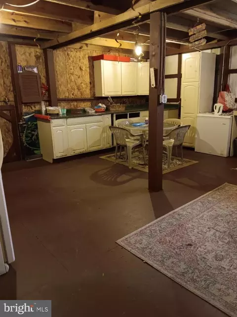 Kitchen - 18350 Falls Rd, Hampstead, MD 21074 photo 2 of 2