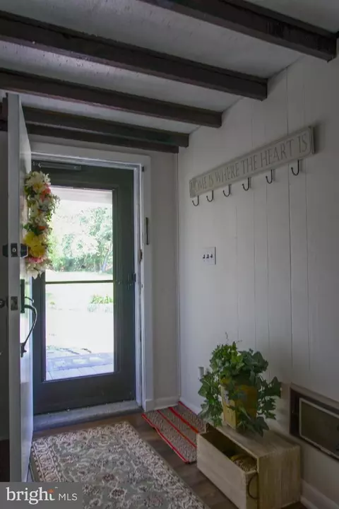 Entry Way - 18350 Falls Rd, Hampstead, MD 21074 photo 1 of 7