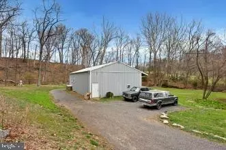 Exterior - 18350 Falls Rd, Hampstead, MD 21074 photo 11 of 19