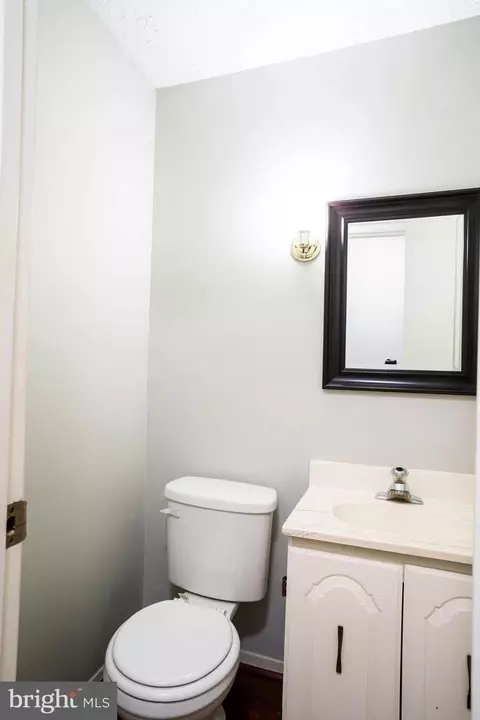 Bath - 36 Perryfalls Pl, Nottingham, MD 21236 photo 6 of 7