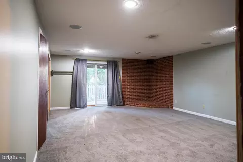 Living - 36 Perryfalls Pl, Nottingham, MD 21236 photo 5 of 7