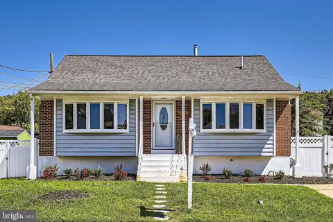 7702 Beekay Rd, Sparrows Point, MD 21219