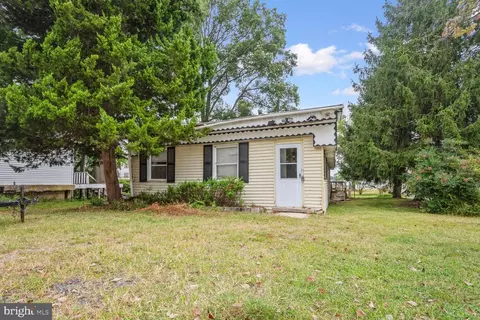 1003 Bowleys Quarters Rd, Middle River, MD 21220