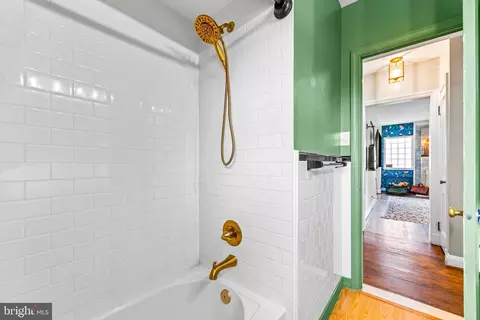 Bath - 15016 Hanover Pike, Upperco, MD 21155 photo 2 of 3