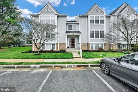8 Whips Ln #37, Nottingham, MD 21236