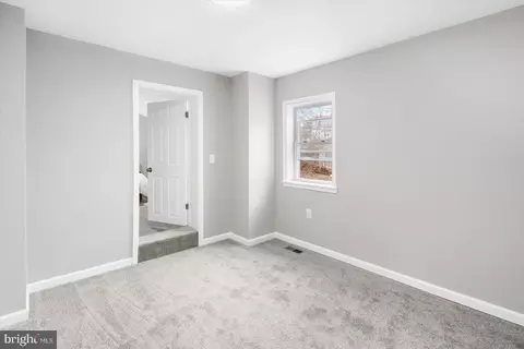 512 Meadow Rd, Baltimore, MD 21206 photo 17