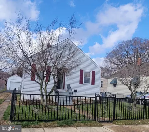 918 Martin Rd, Essex, MD 21221