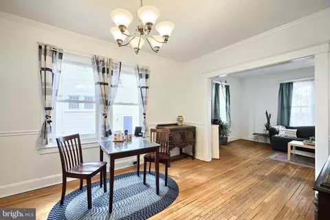 Dining - 615 Dunkirk Rd, Baltimore, MD 21212 photo 2 of 2