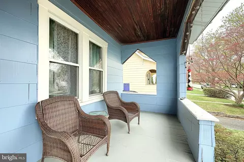Exterior - 615 Dunkirk Rd, Baltimore, MD 21212 photo 7 of 12
