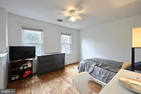 Bedroom - 615 Dunkirk Rd, Baltimore, MD 21212 photo 4 of 4