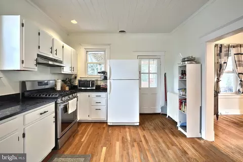 Kitchen - 615 Dunkirk Rd, Baltimore, MD 21212 photo 3 of 3
